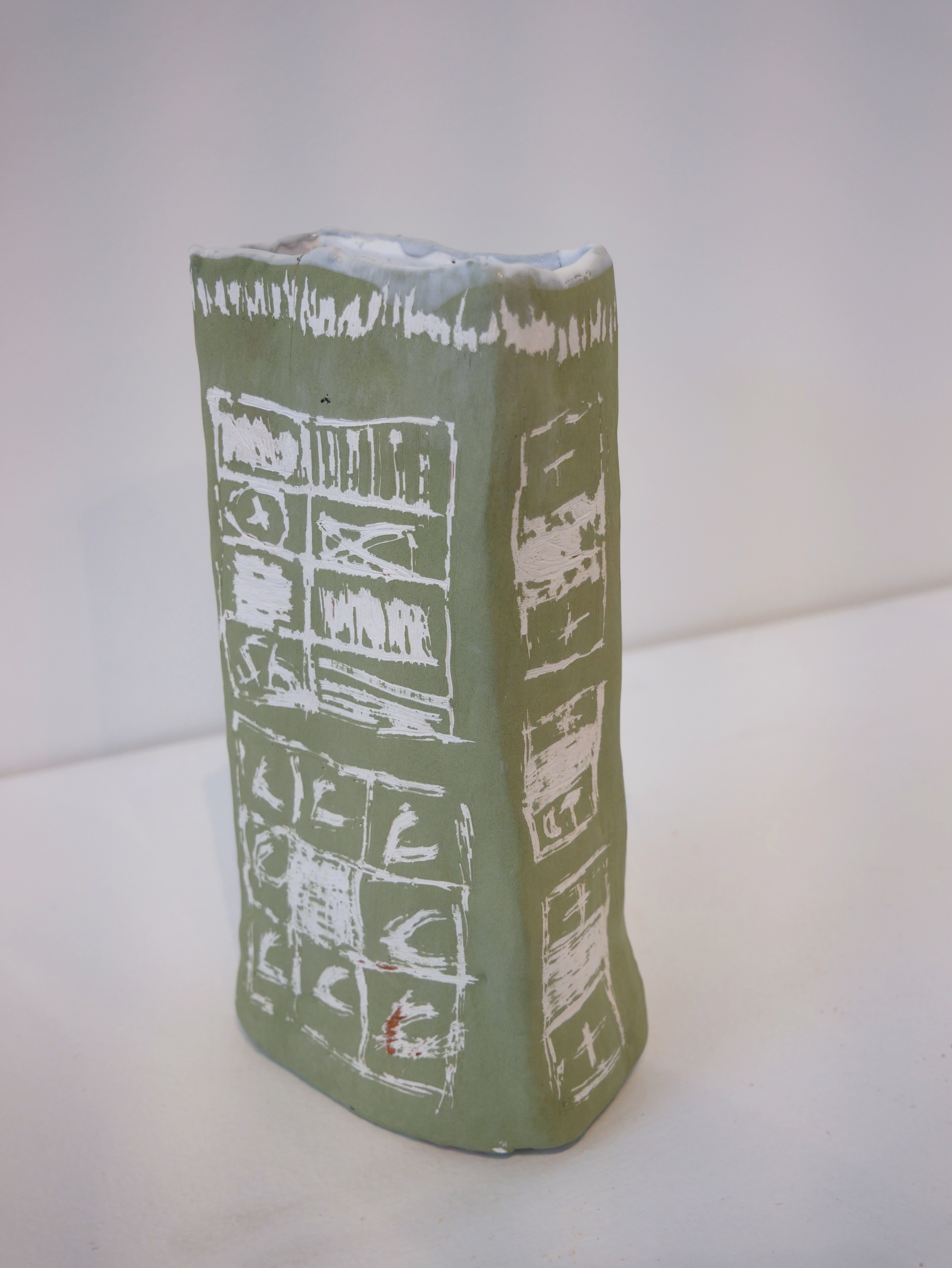 Olive Vessel Ceramic 30